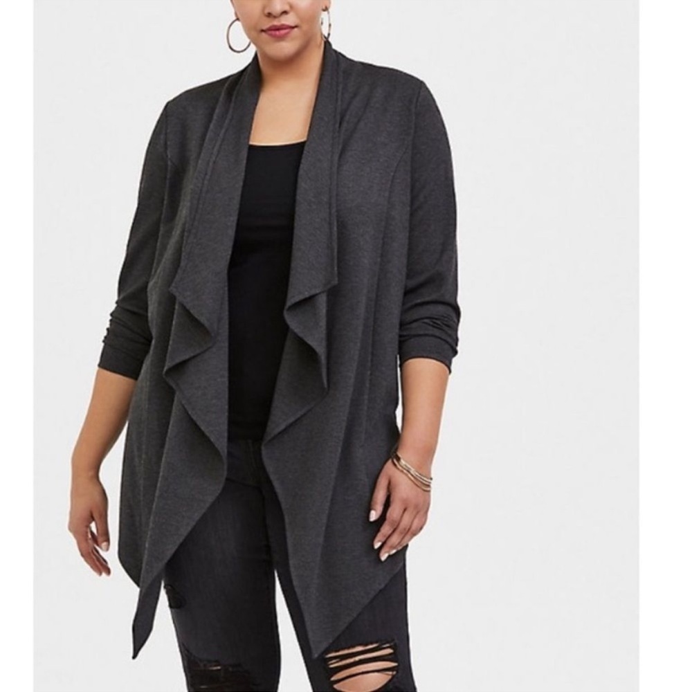 Cable & Gauge Black Draped Waterfall Open Cardigan with Long Sleeves. NWT Sz M